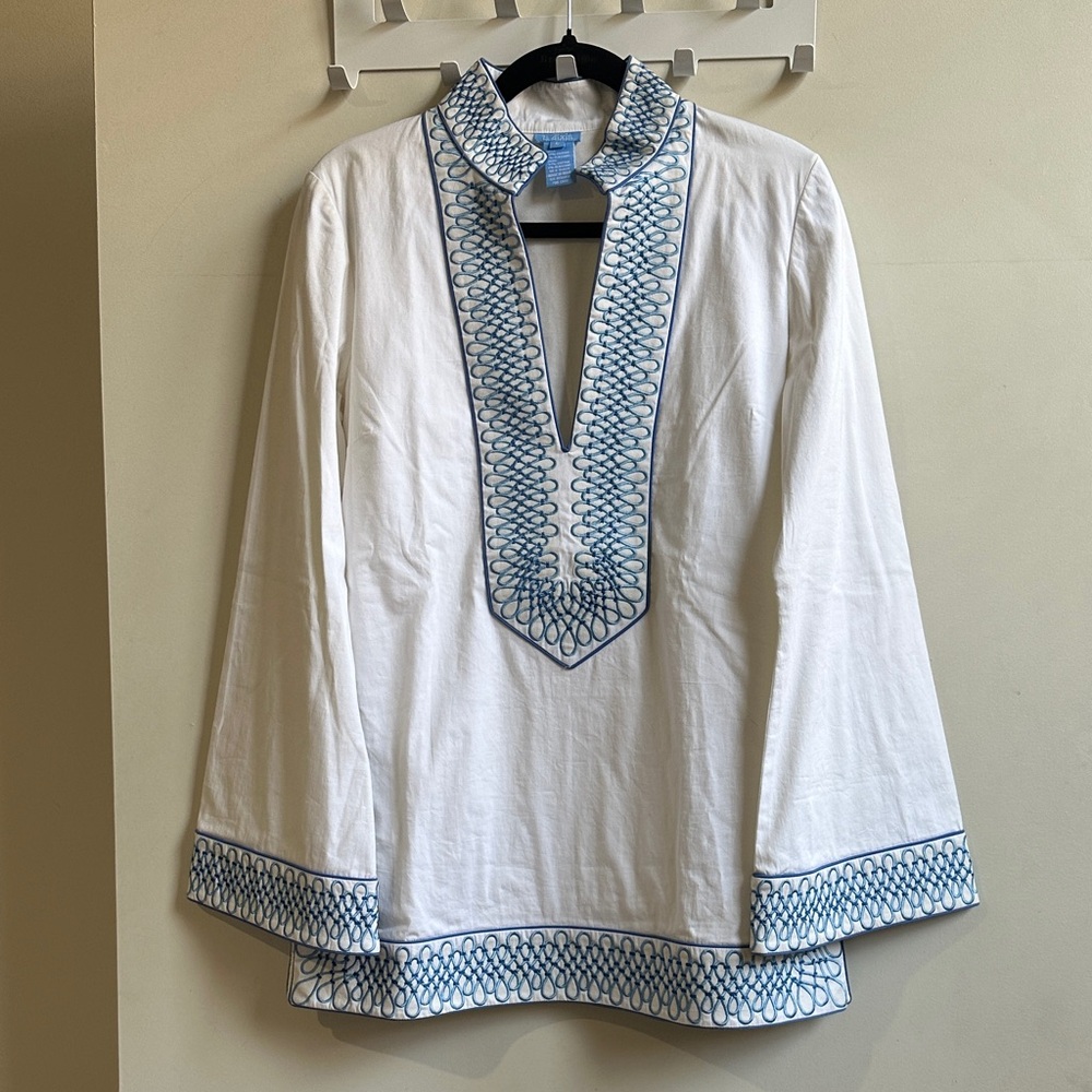 TS dixin White Tunic with Blue Embroidery - Picture 1 of 6